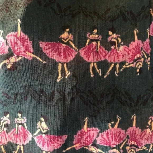 MODCLOTH NWOT Ballet Ballerina Blouse Medium - Picture 11 of 11
